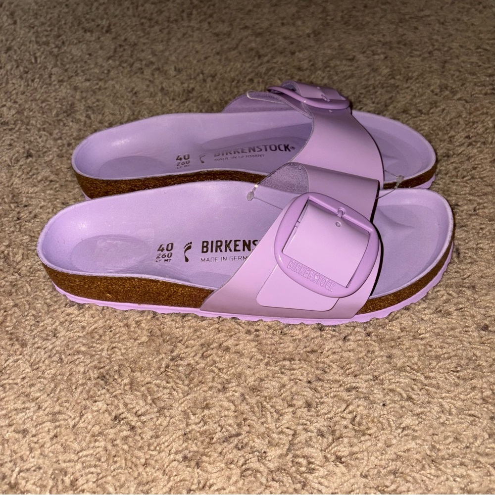 New Birkenstock Madrid Big Buckle High Shine Sandals Shoes Sz 40 9 Purple - Picture 3 of 4